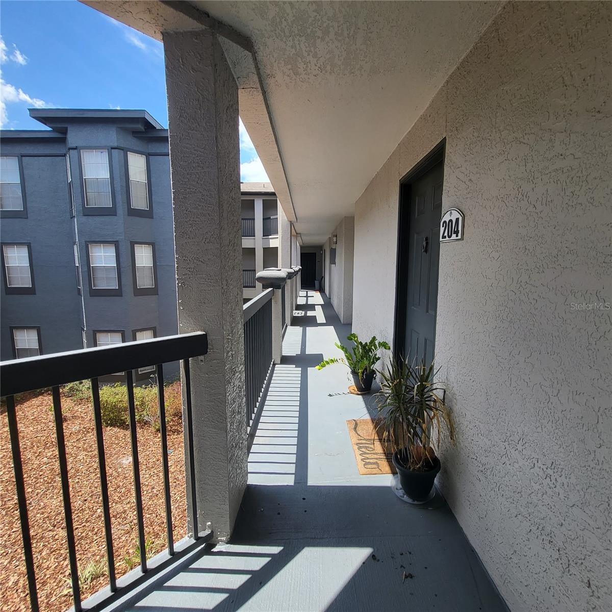Listing photo id 5 for 12912 Arbor Isle Drive 204