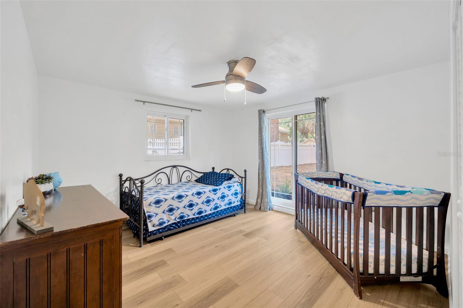 Listing photo id 24 for 525 Gornto Lake Road