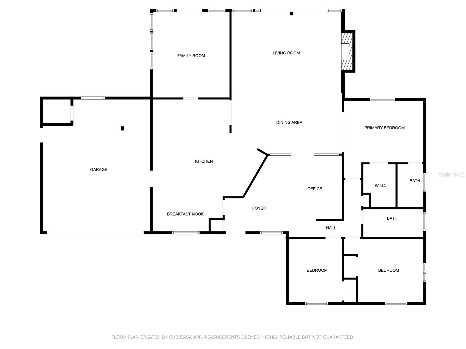 Listing photo id 35 for 525 Gornto Lake Road