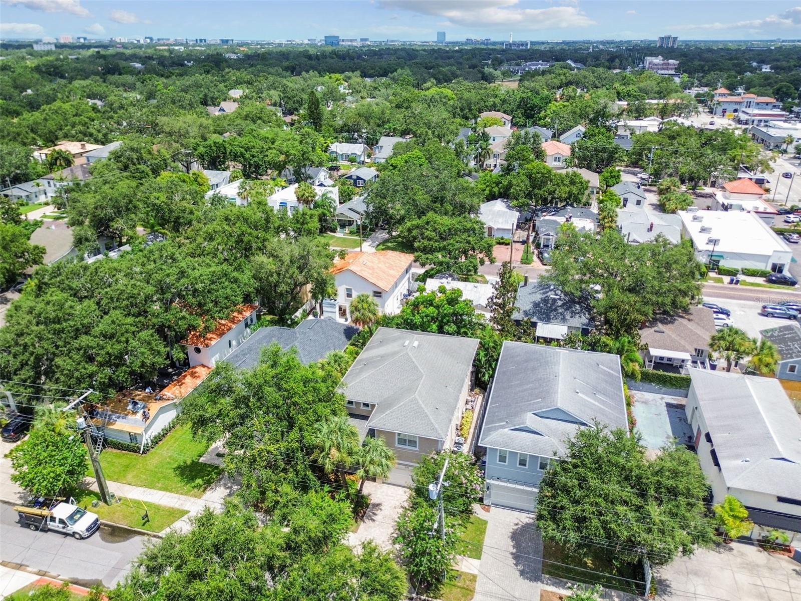 Listing photo id 56 for 3109 Granada Street