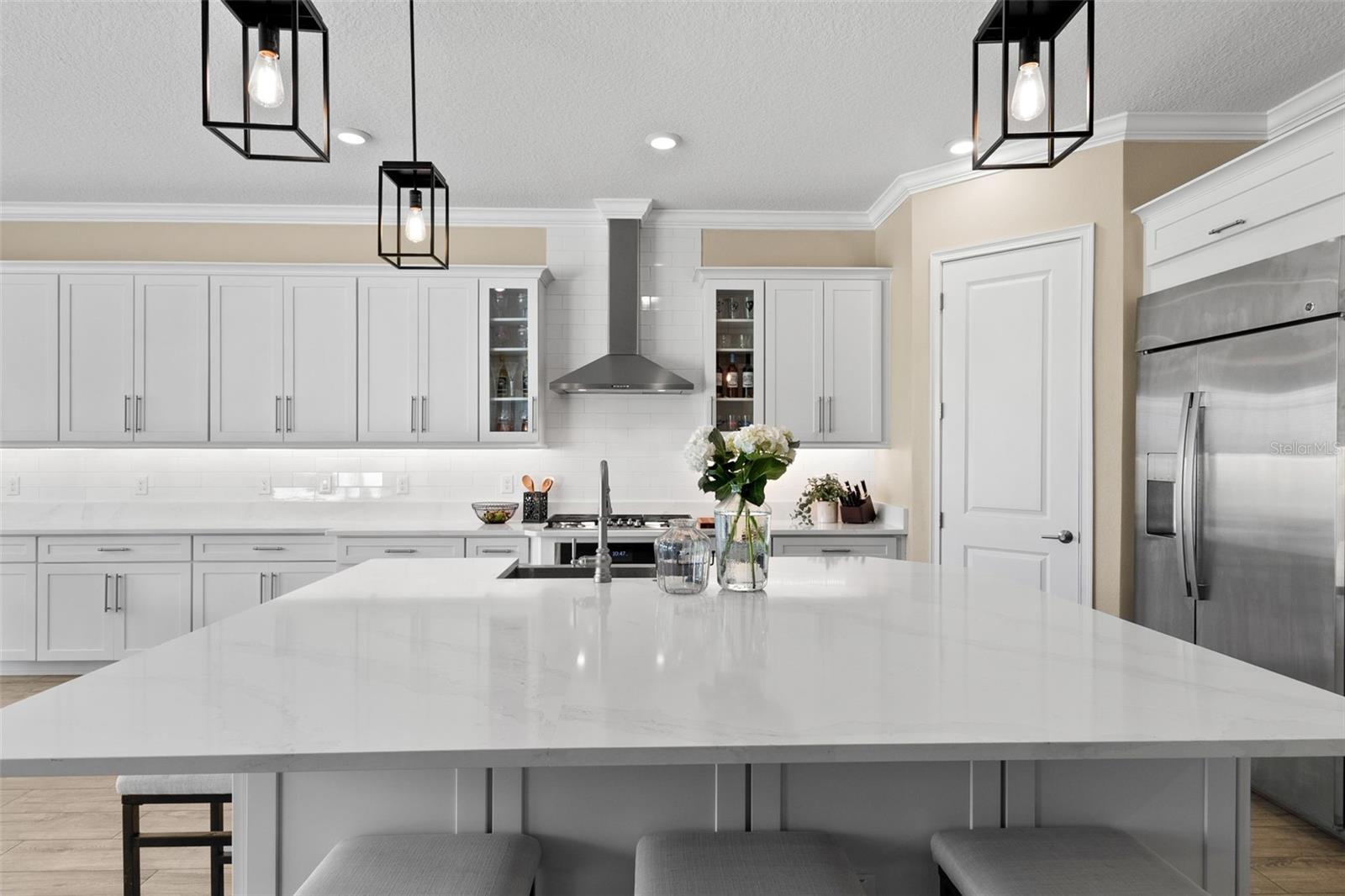 Listing photo id 9 for 6154 Marsh Trail Drive