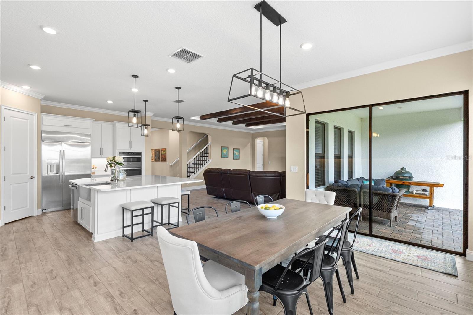 Listing photo id 16 for 6154 Marsh Trail Drive
