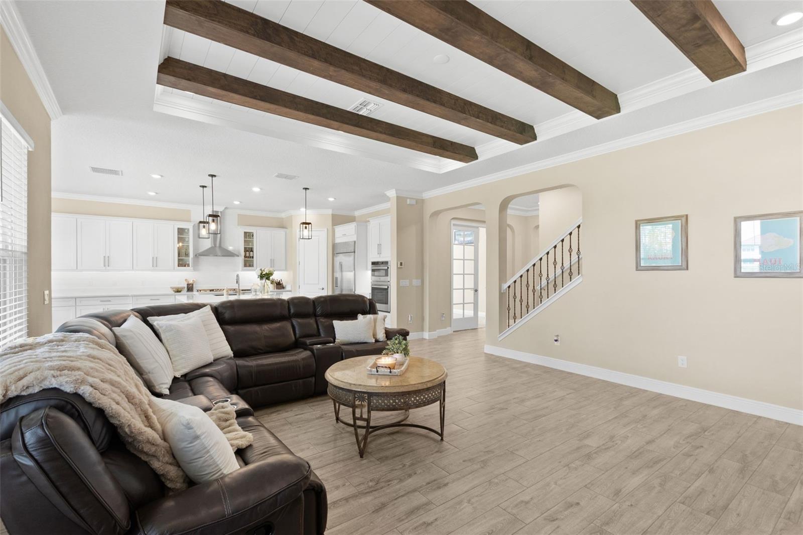 Listing photo id 4 for 6154 Marsh Trail Drive