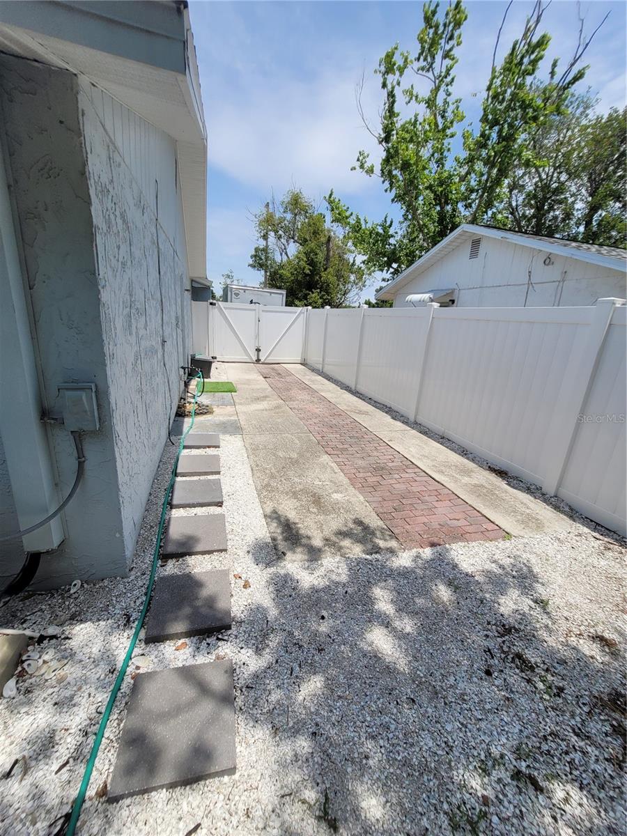 Image 24 of 63 For 6318 Ridge Crest Drive