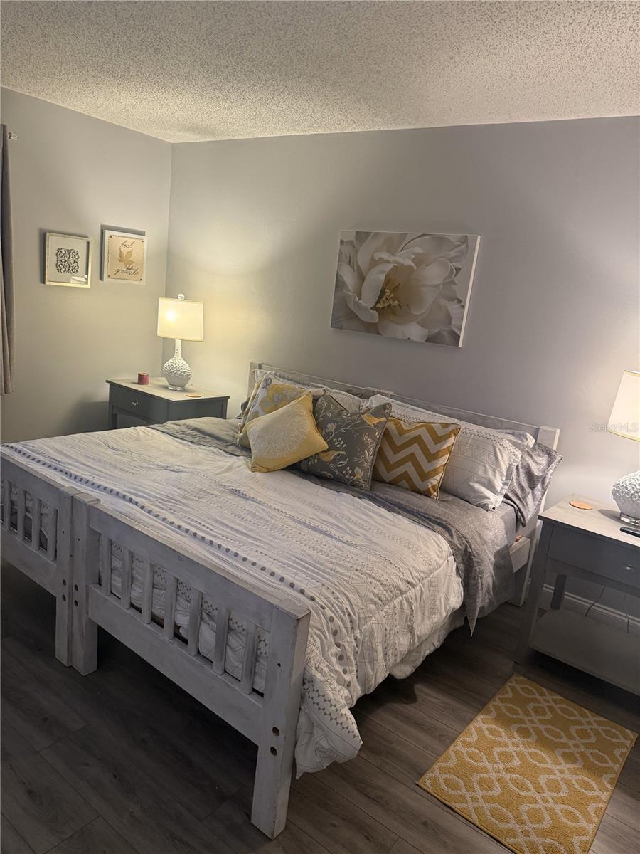 Image 3 of 10 For 948 Virginia Street 206