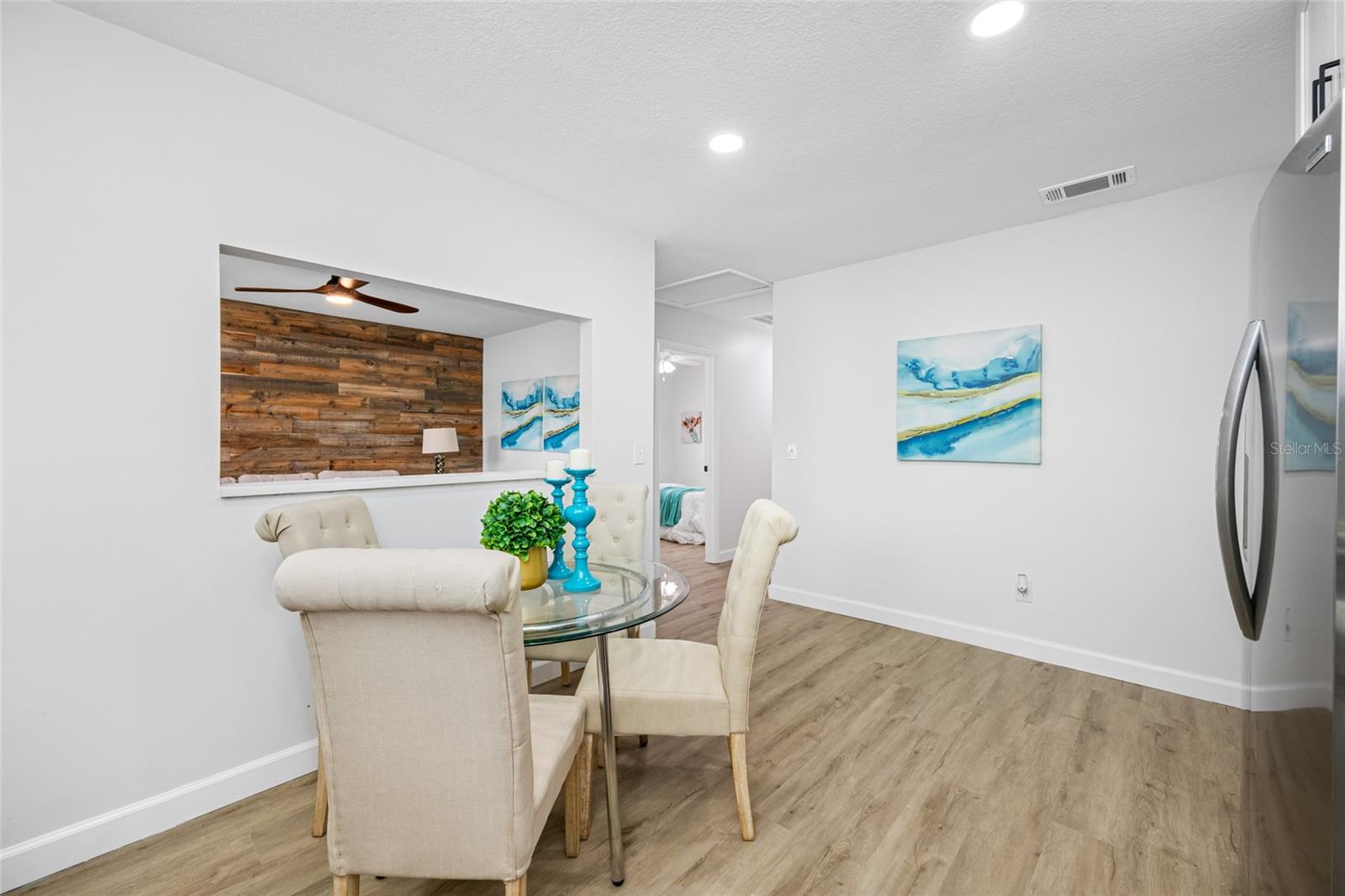 Image 11 of 53 For 3927 Spence Avenue