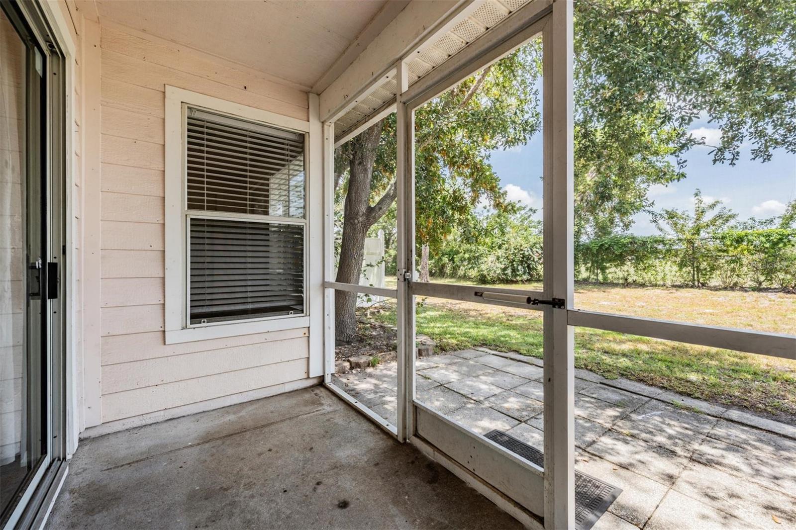 Image 34 of 46 For 2355 Bentley Drive