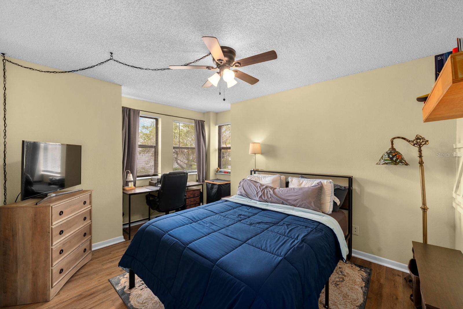 Image 15 of 30 For 1905 Oyster Catcher Lane 924