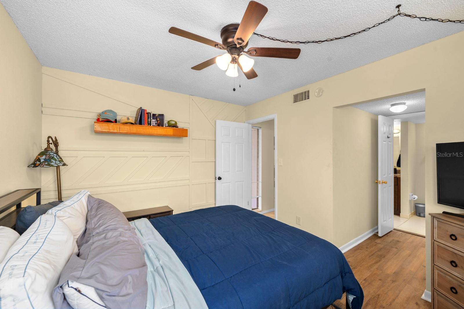 Image 16 of 30 For 1905 Oyster Catcher Lane 924