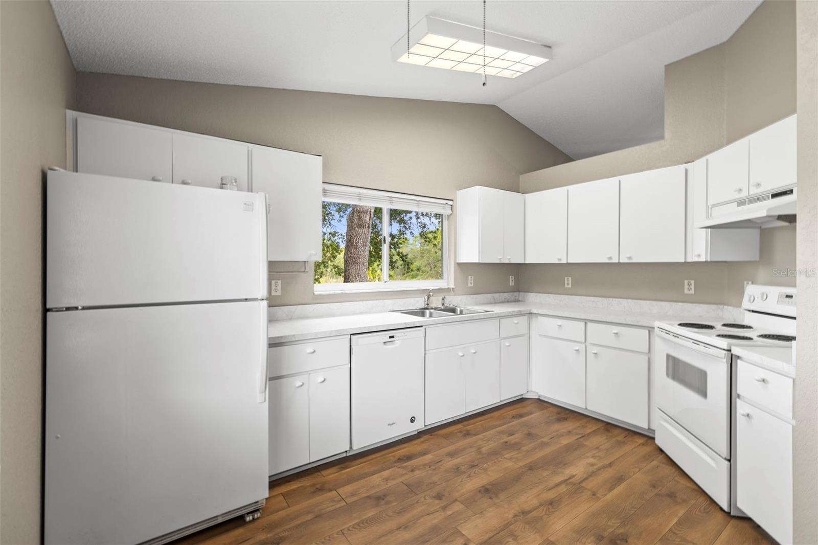 Image 10 of 32 For 8175 Sturbridge  8175
