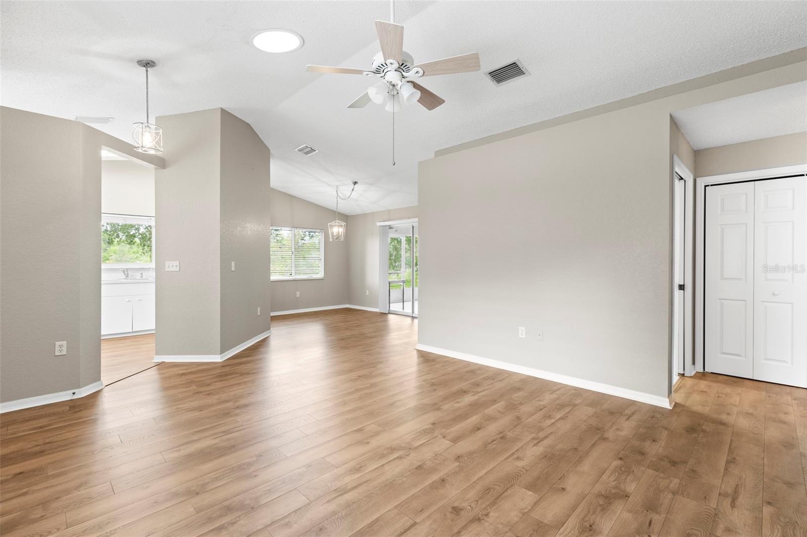 Image 4 of 32 For 8175 Sturbridge  8175