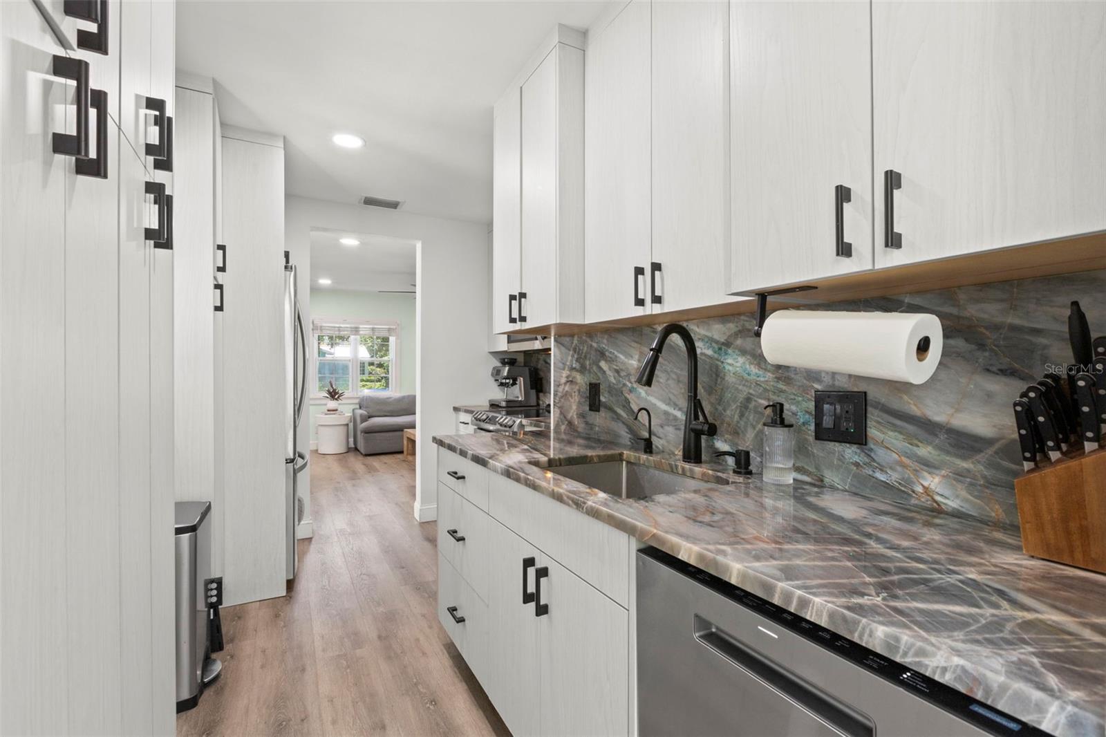 Image 13 of 55 For 427 21st Avenue N