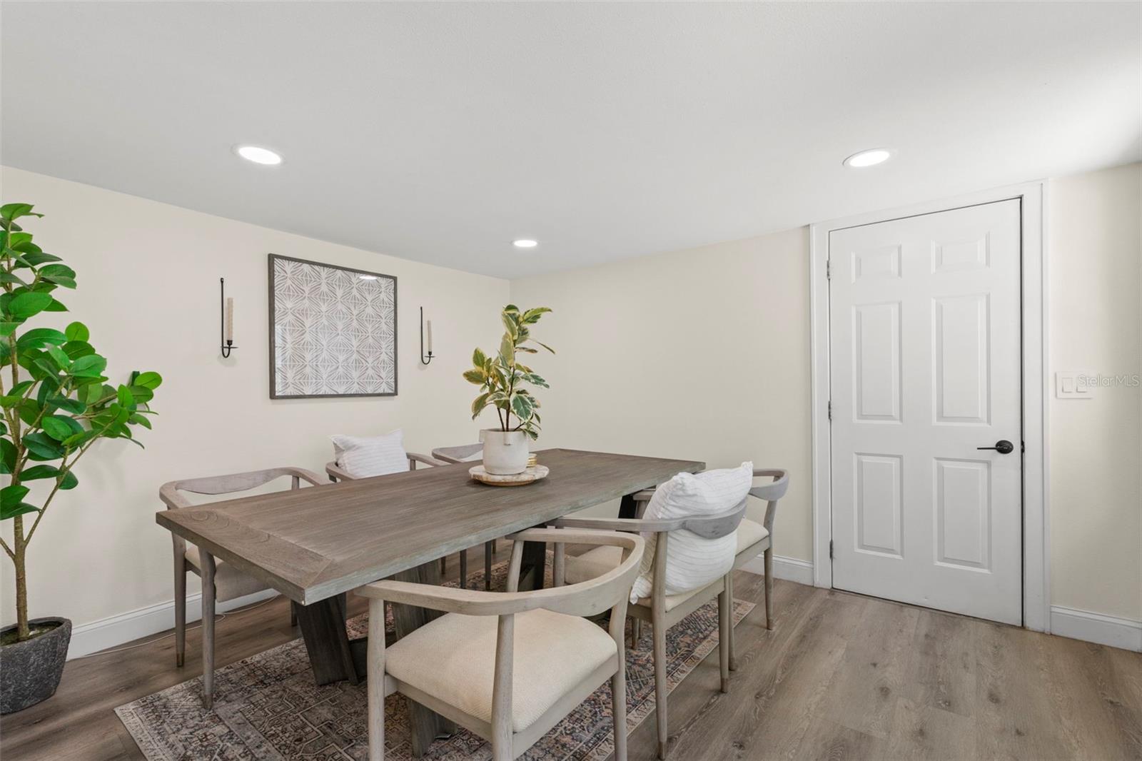 Image 14 of 55 For 427 21st Avenue N
