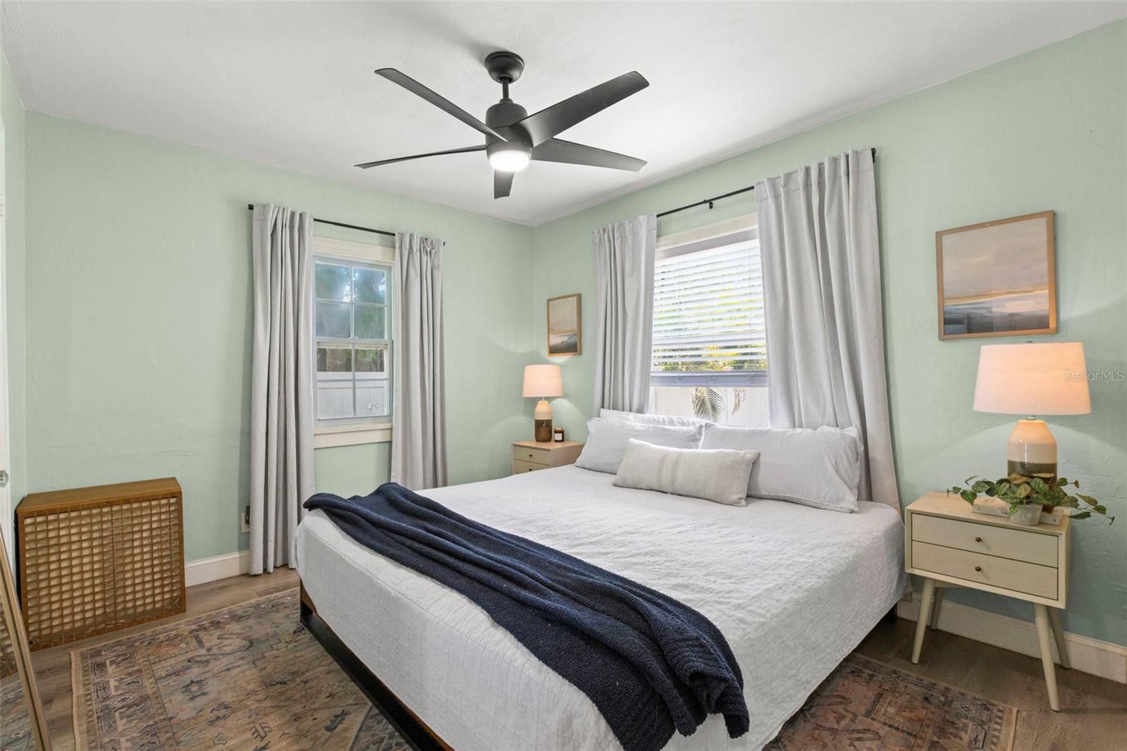 Image 16 of 55 For 427 21st Avenue N
