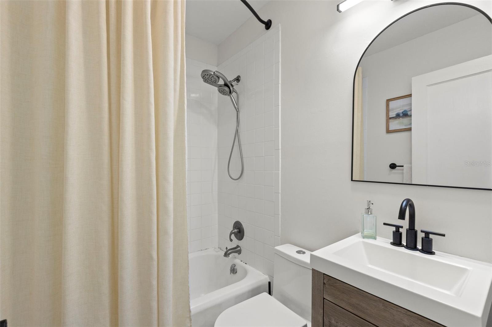 Image 19 of 55 For 427 21st Avenue N