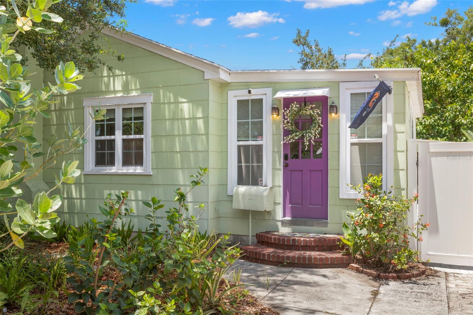 Image 4 of 55 For 427 21st Avenue N