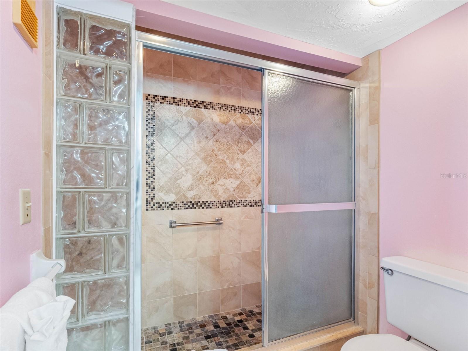 Image 21 of 45 For 13500 Gulf Boulevard 706