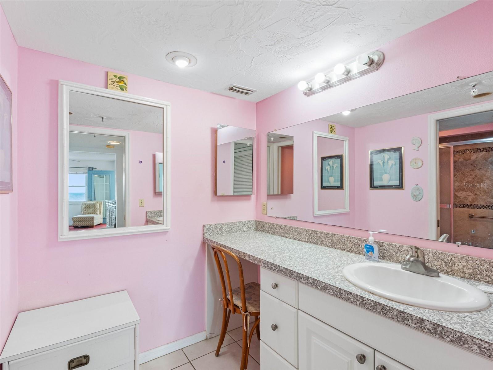 Image 22 of 45 For 13500 Gulf Boulevard 706