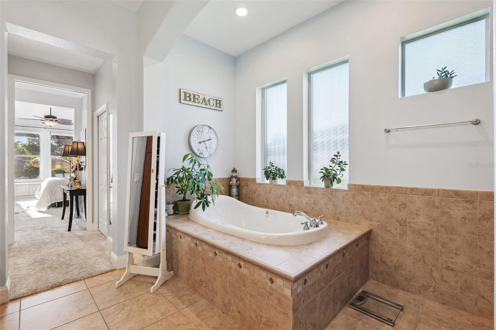 Image 34 of 75 For 15936 Ternglade Drive
