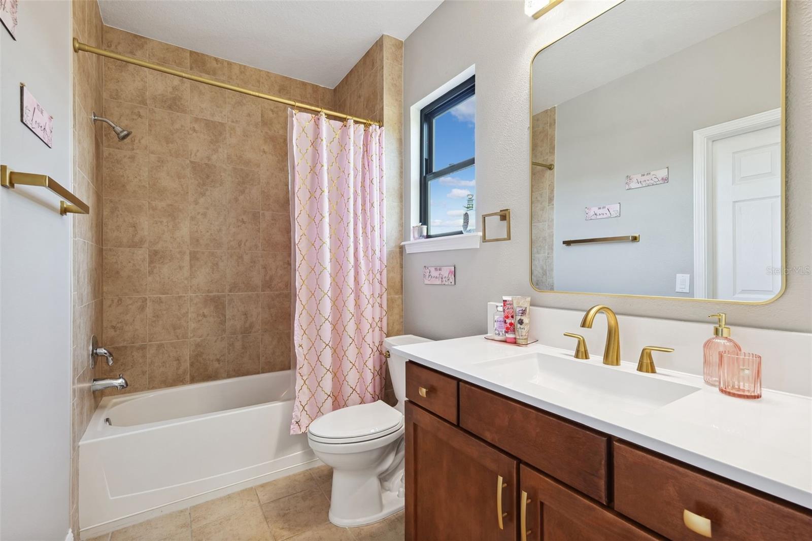 Image 47 of 75 For 15936 Ternglade Drive