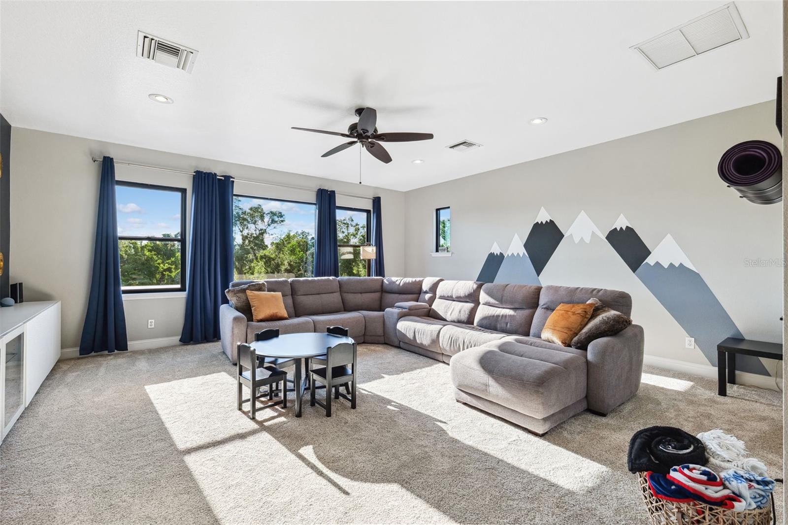 Image 49 of 75 For 15936 Ternglade Drive