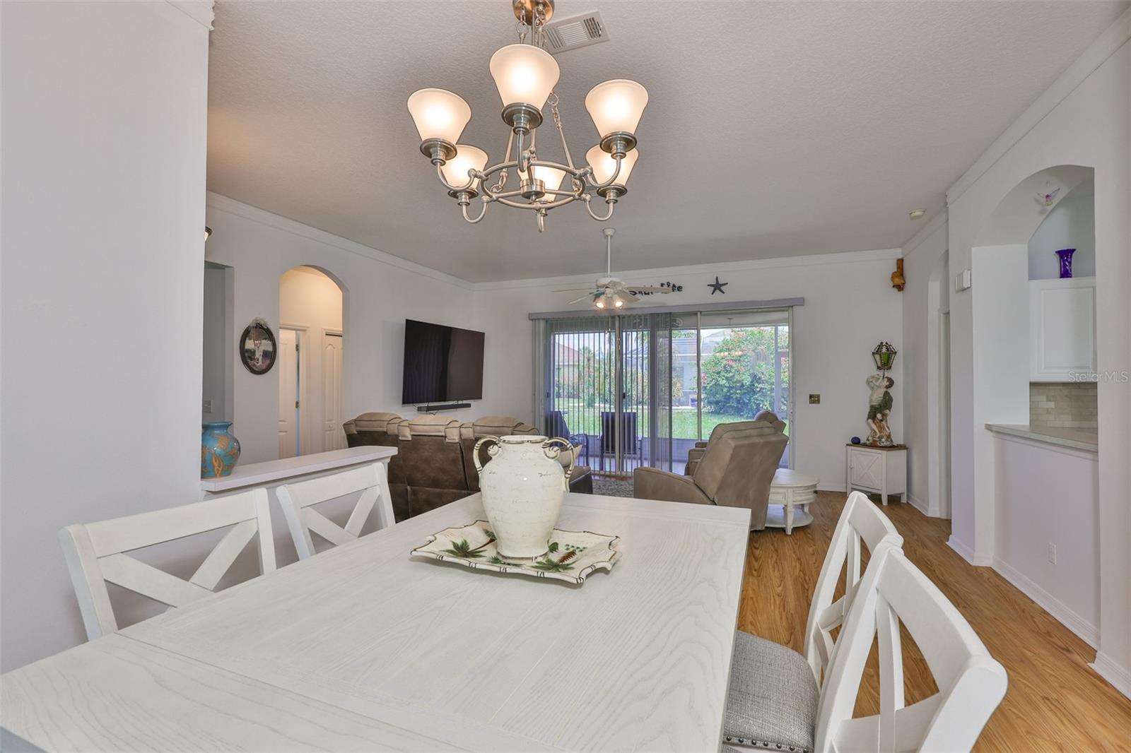 Image 11 of 44 For 2316 Lyndhurst Drive