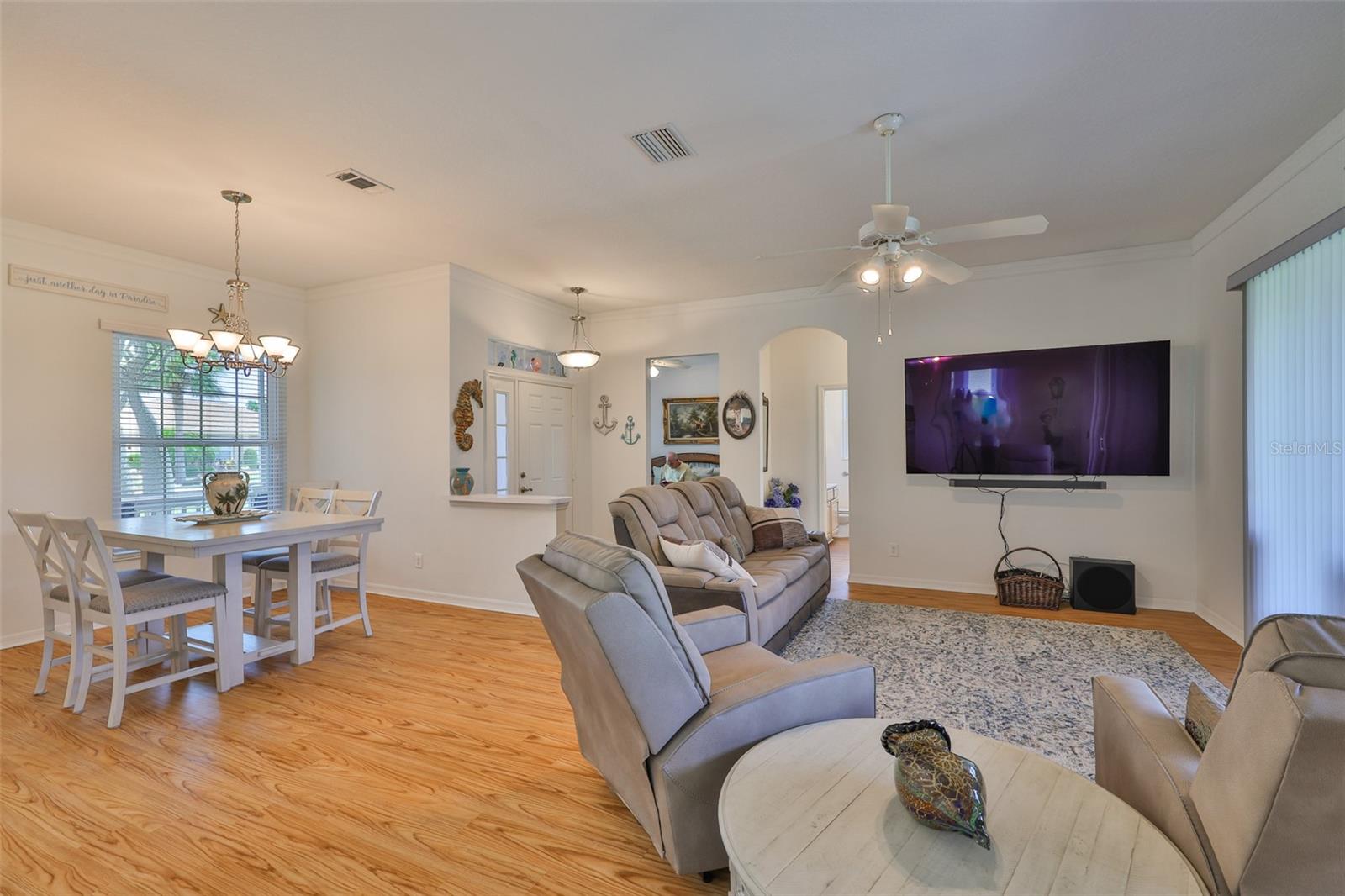 Image 4 of 44 For 2316 Lyndhurst Drive