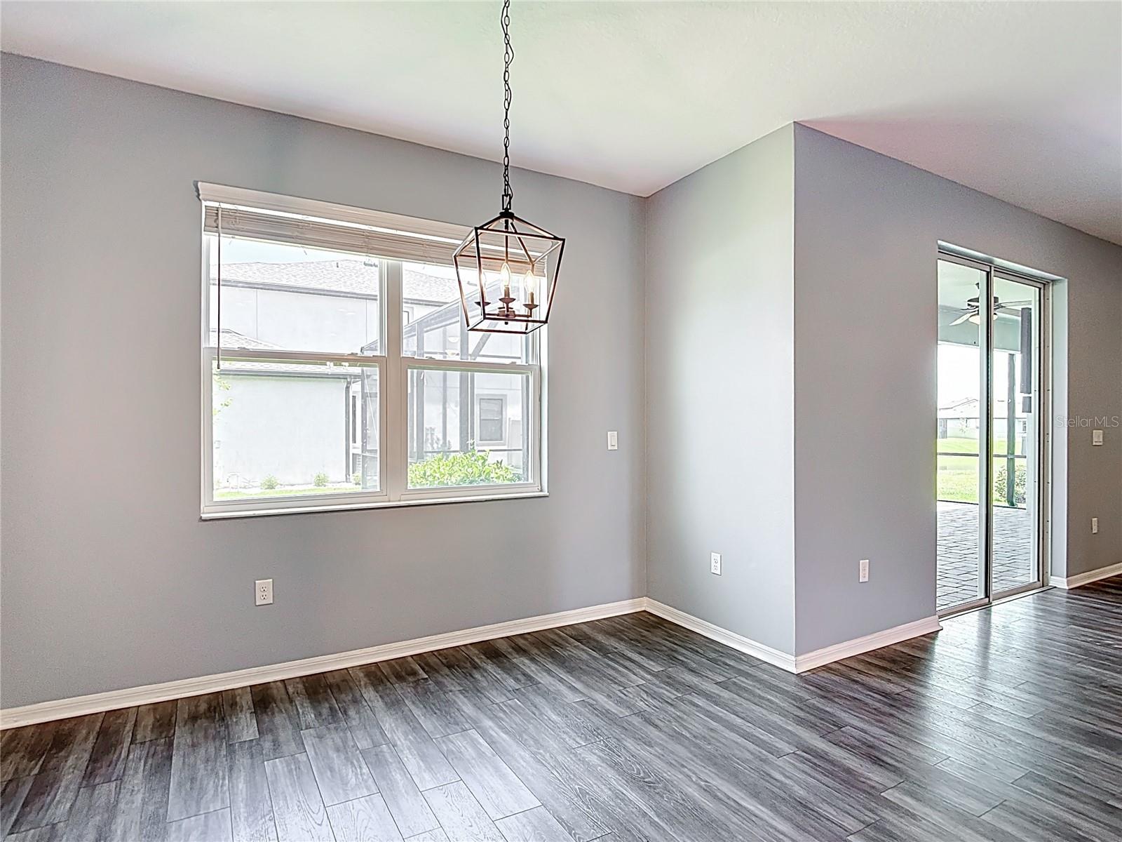 Listing photo id 26 for 7628 Surf Reed Way