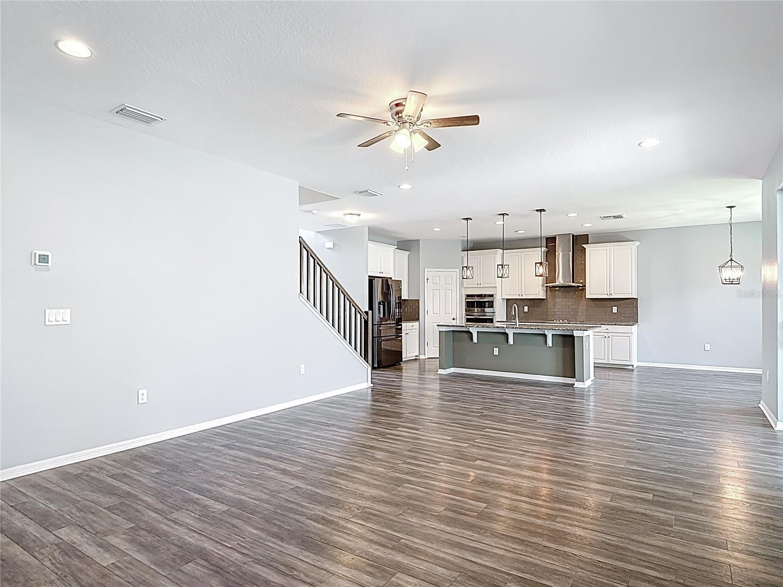 Listing photo id 32 for 7628 Surf Reed Way
