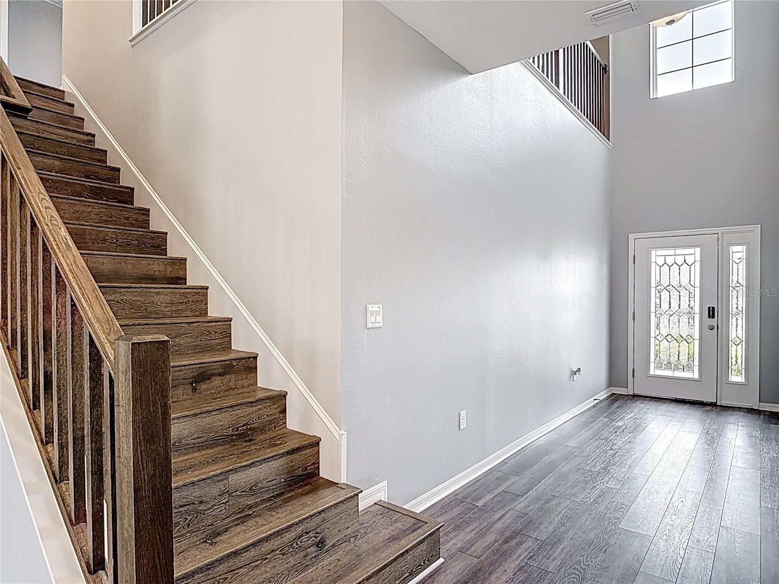 Listing photo id 39 for 7628 Surf Reed Way