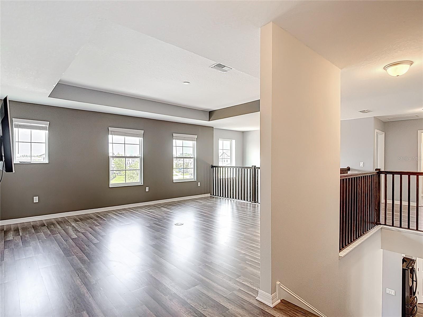 Listing photo id 40 for 7628 Surf Reed Way
