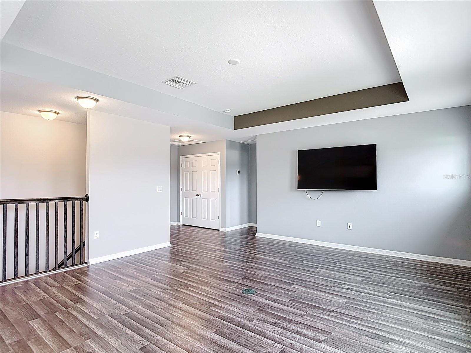 Listing photo id 43 for 7628 Surf Reed Way