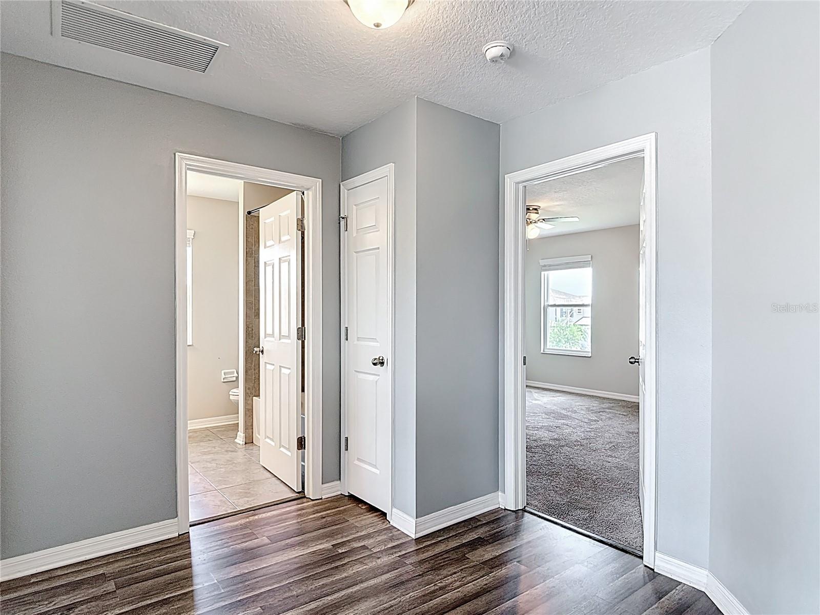 Listing photo id 45 for 7628 Surf Reed Way
