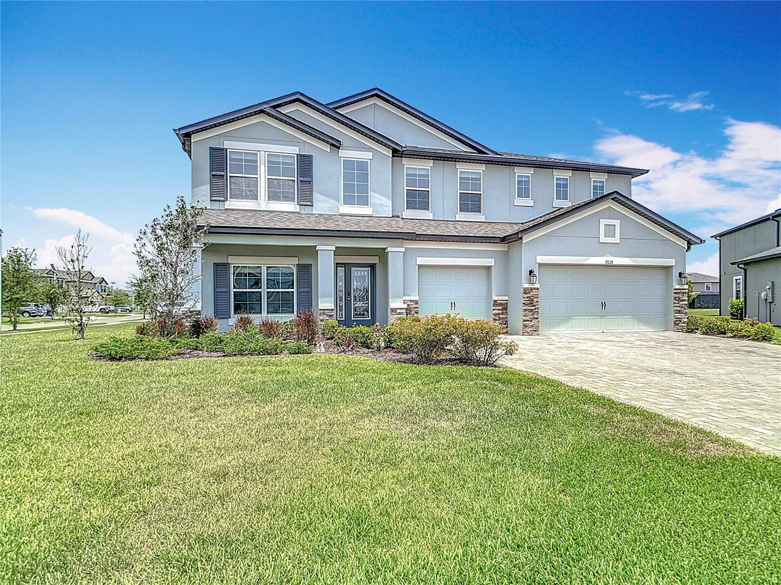 Listing photo id 3 for 7628 Surf Reed Way