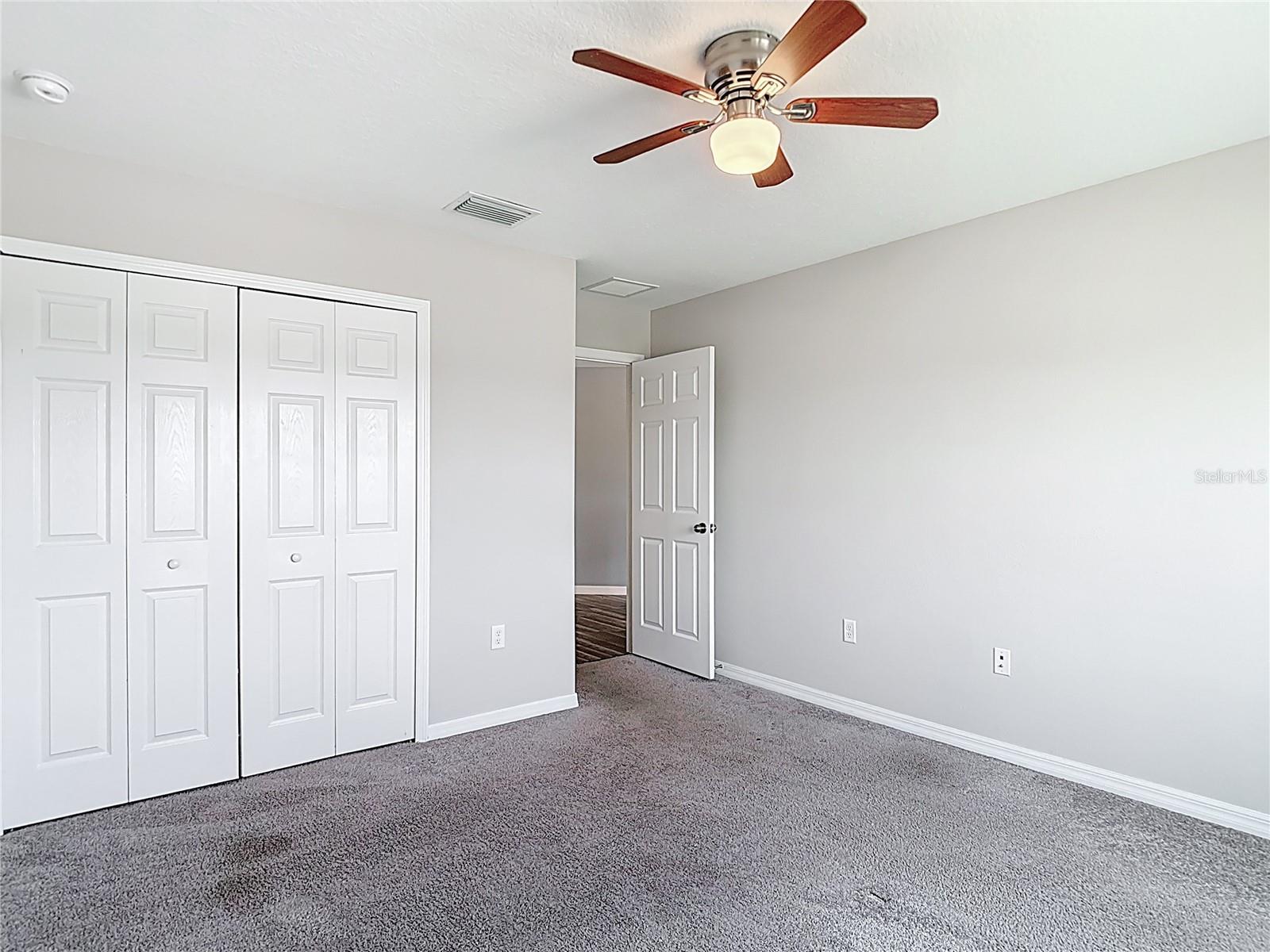 Listing photo id 48 for 7628 Surf Reed Way