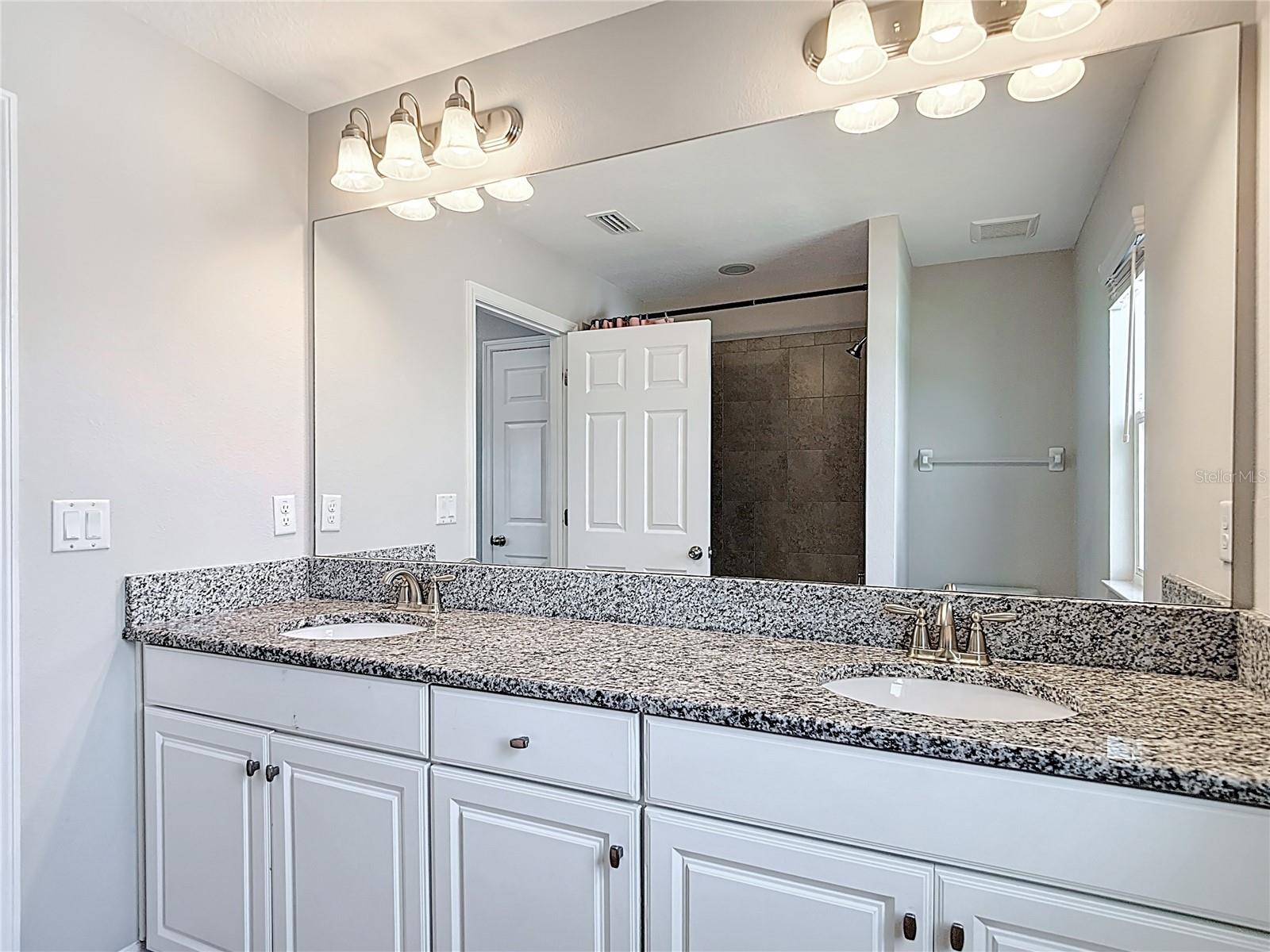 Listing photo id 53 for 7628 Surf Reed Way