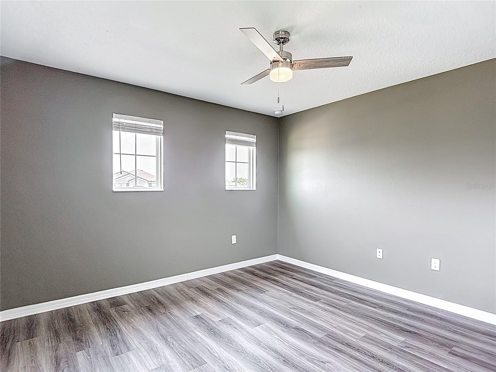 Listing photo id 54 for 7628 Surf Reed Way