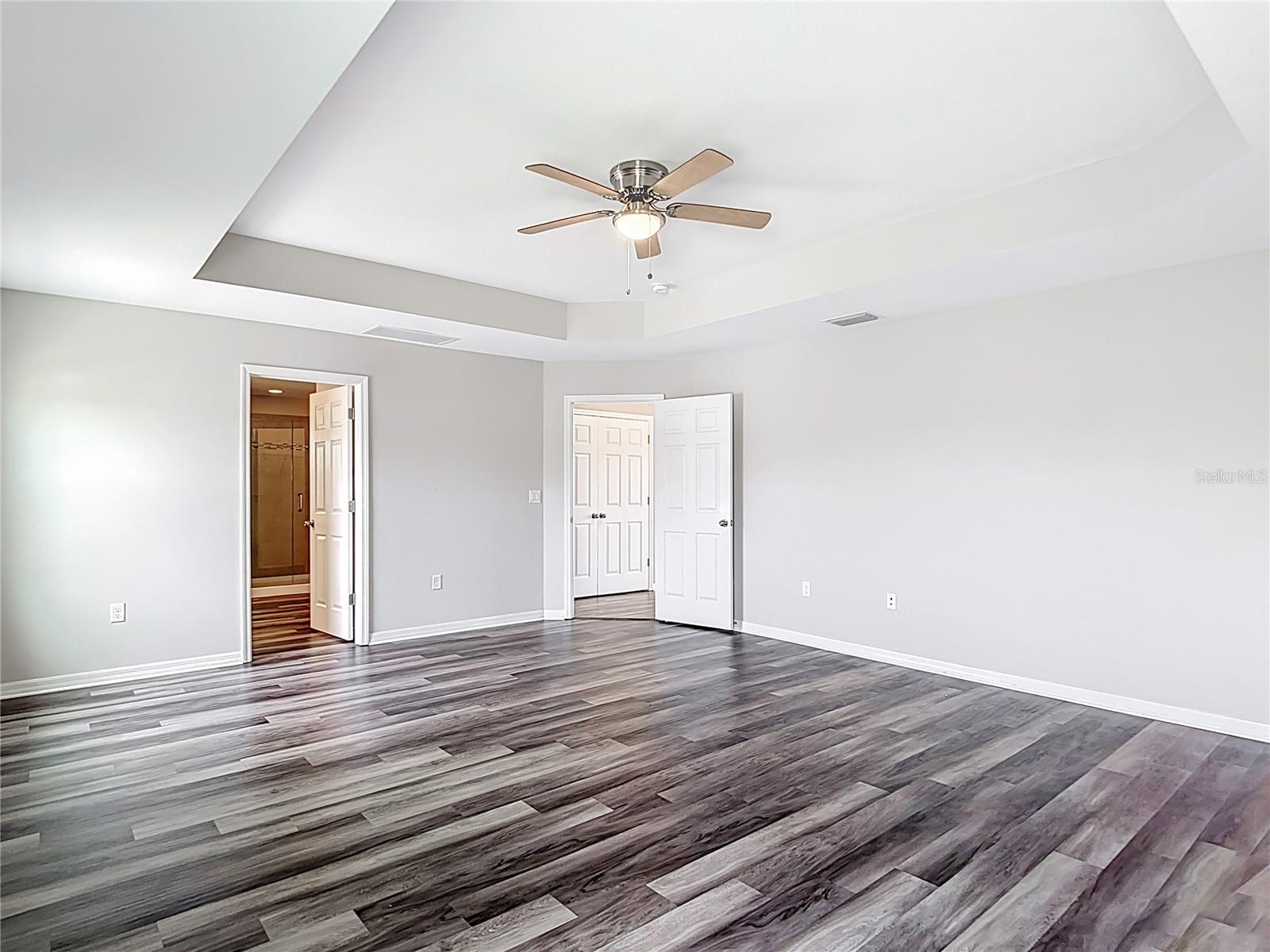 Listing photo id 59 for 7628 Surf Reed Way