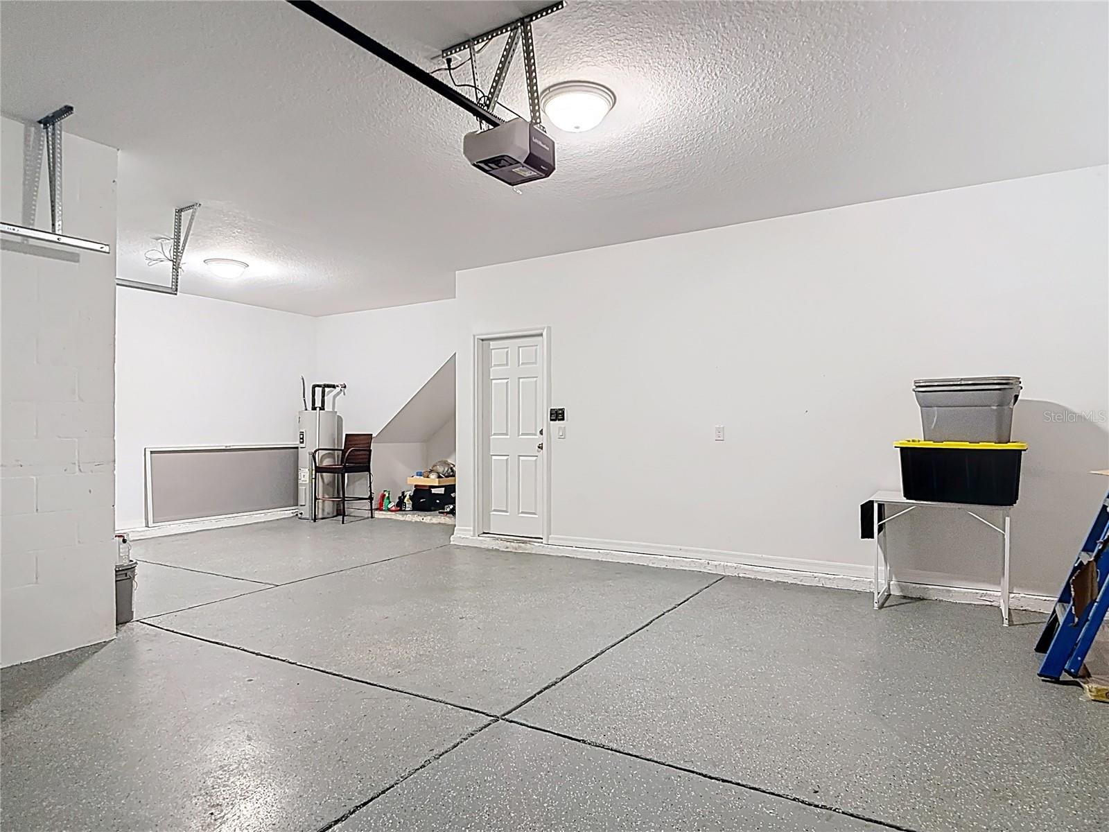 Listing photo id 70 for 7628 Surf Reed Way