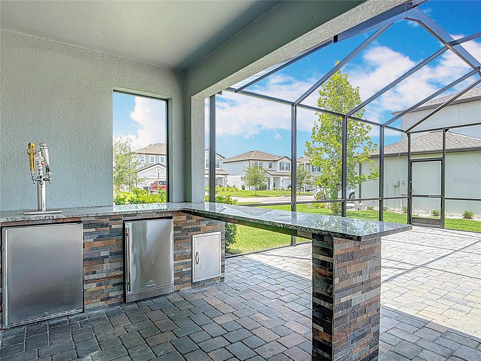 Listing photo id 72 for 7628 Surf Reed Way