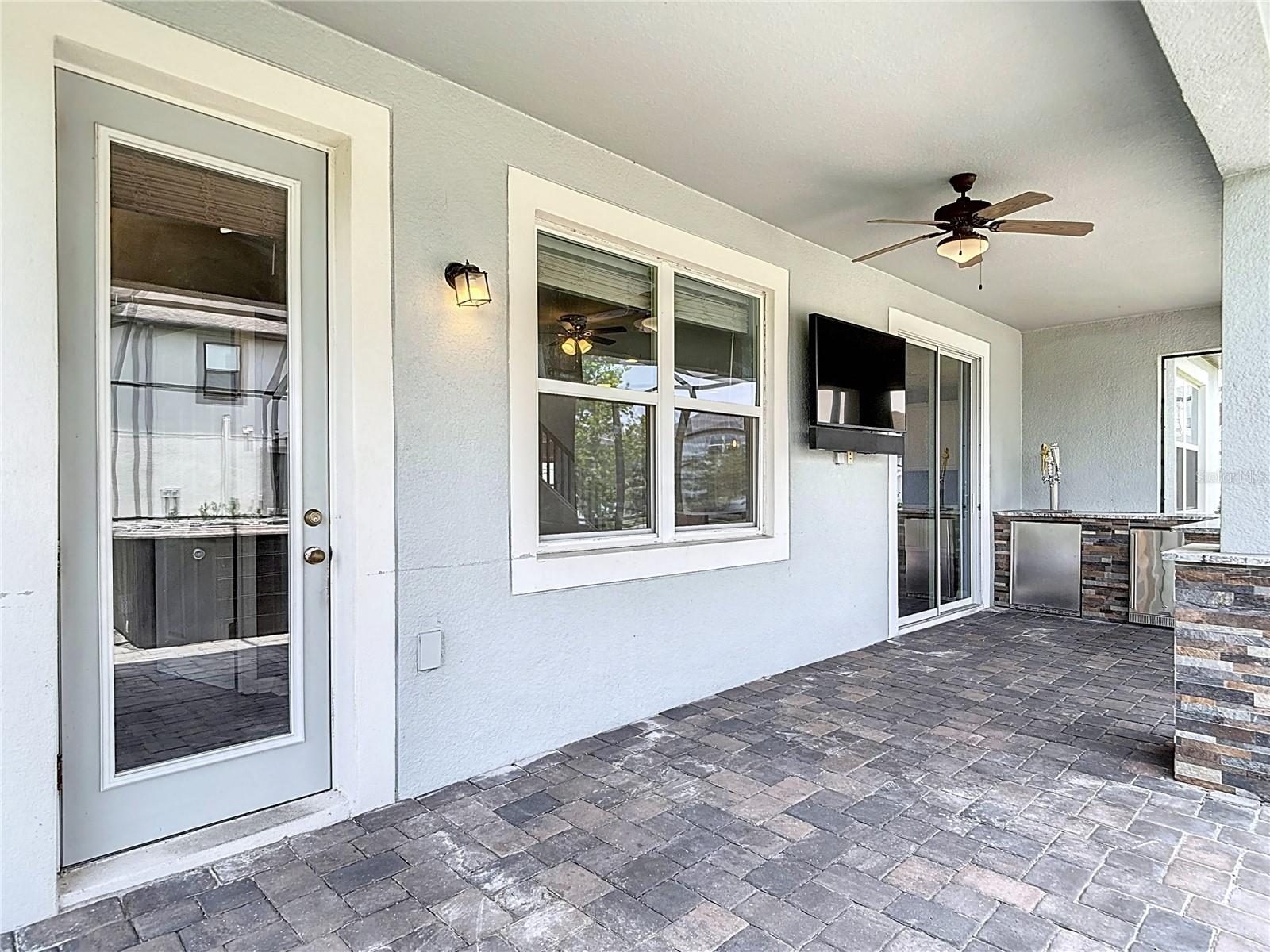 Listing photo id 74 for 7628 Surf Reed Way