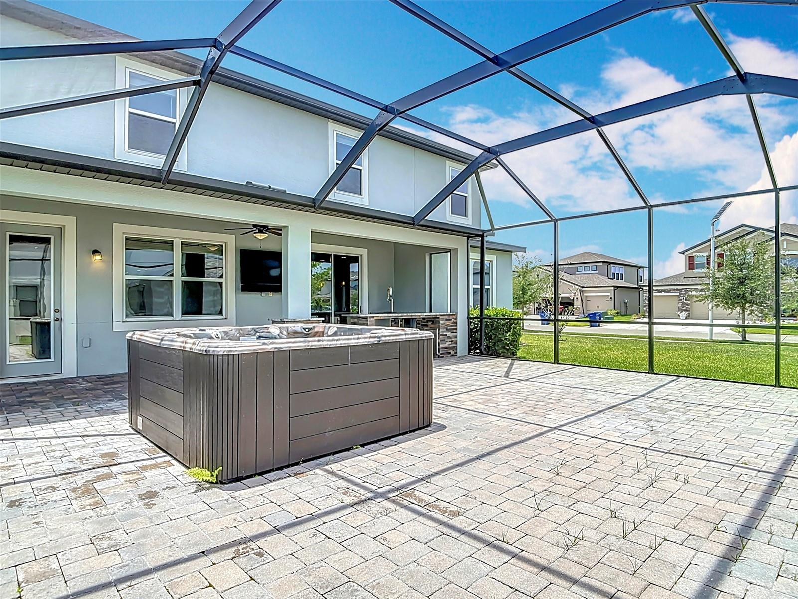 Listing photo id 76 for 7628 Surf Reed Way