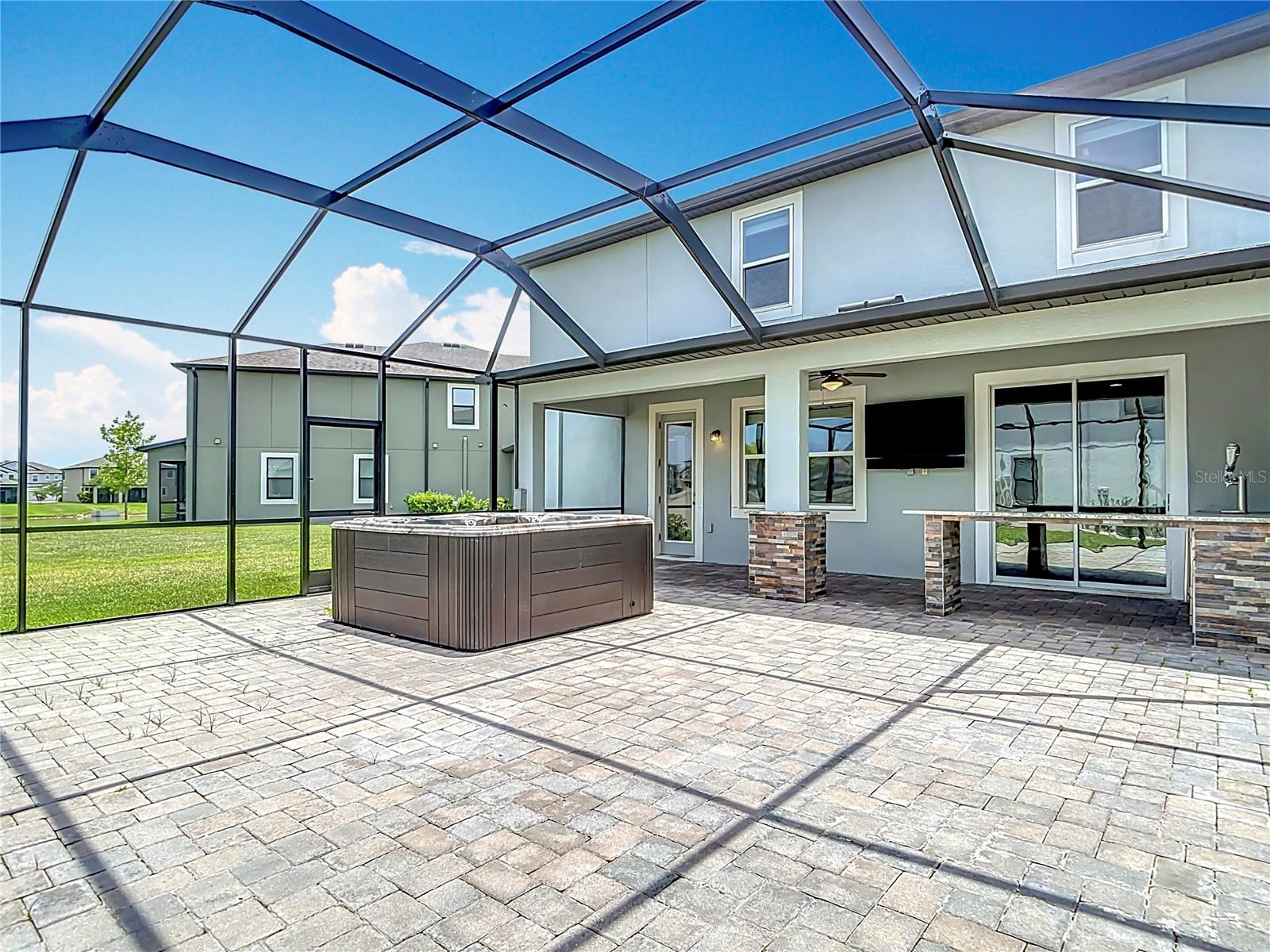 Listing photo id 77 for 7628 Surf Reed Way