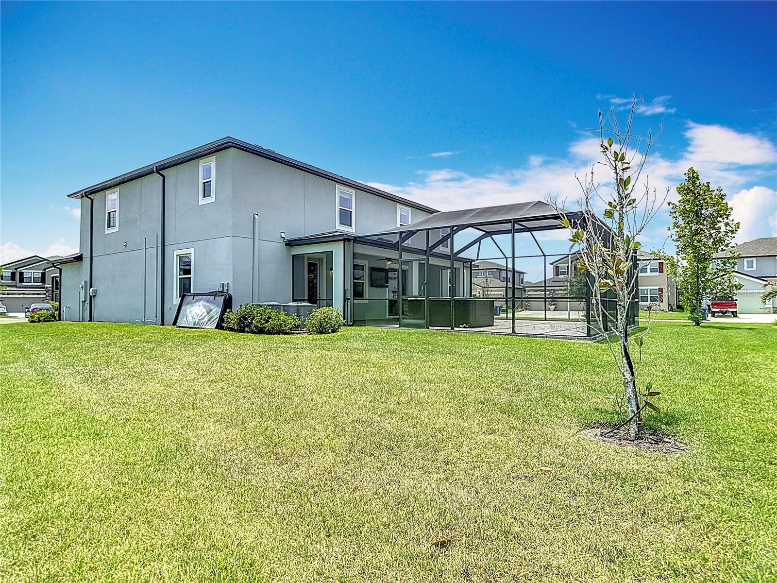 Listing photo id 81 for 7628 Surf Reed Way