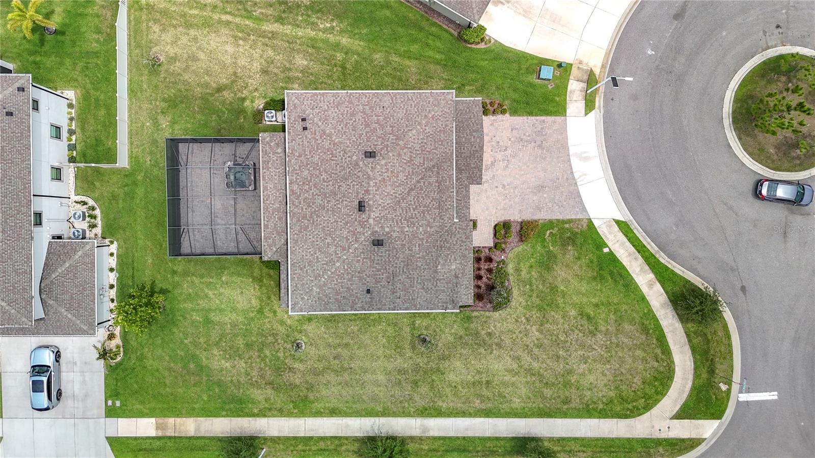 Listing photo id 85 for 7628 Surf Reed Way