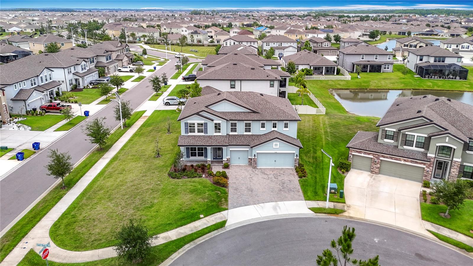 Listing photo id 7 for 7628 Surf Reed Way