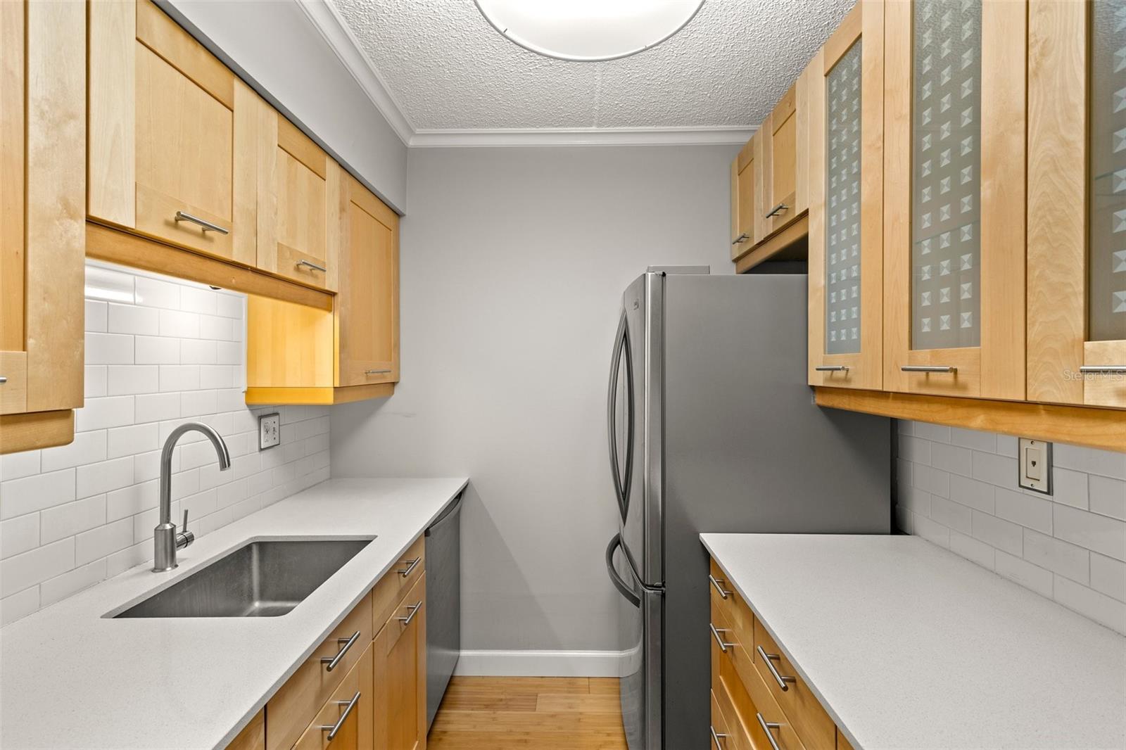Image 4 of 25 For 3325 Bayshore Boulevard C36