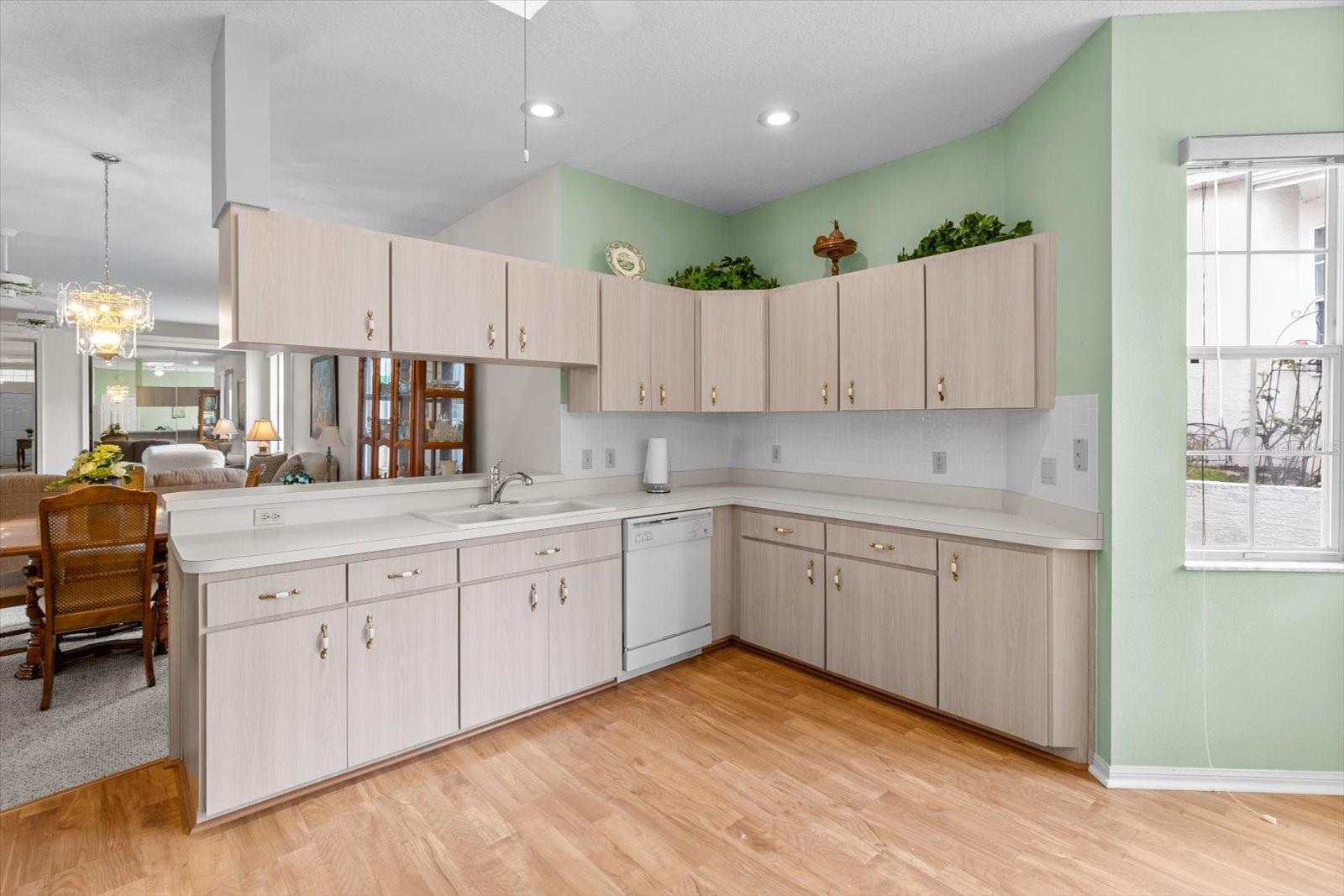 Image 18 of 50 For 3529 Belgrave Drive