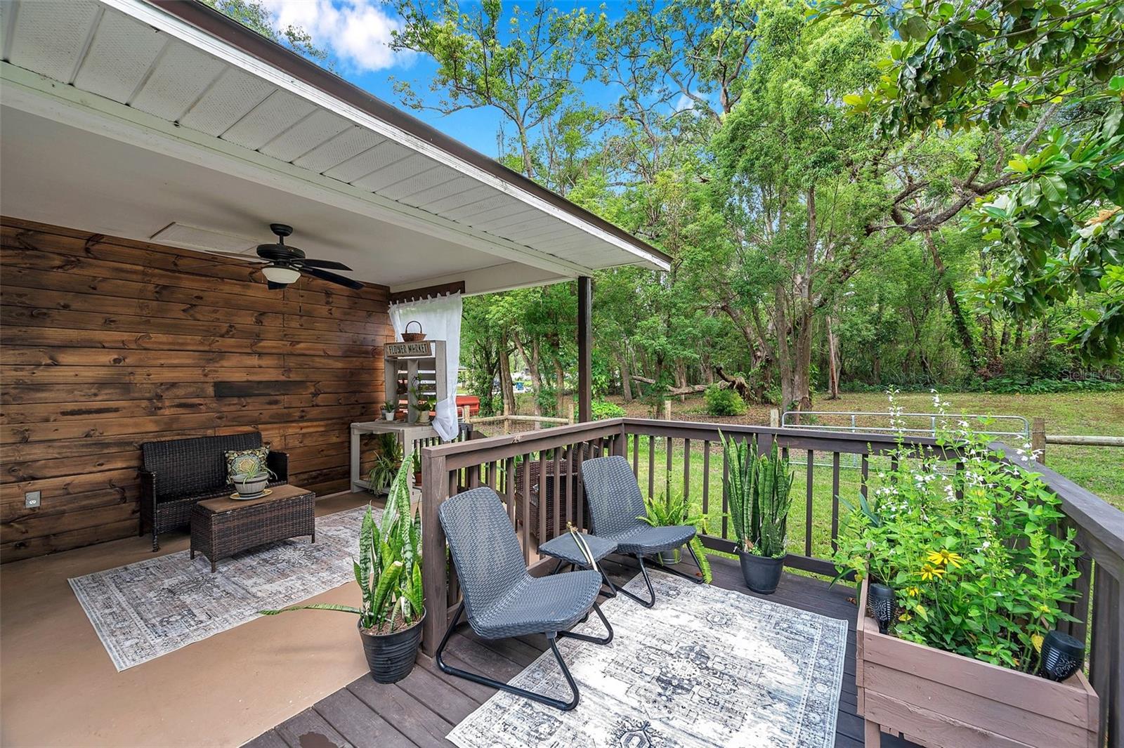 Listing photo id 44 for 316 Jenkins Avenue