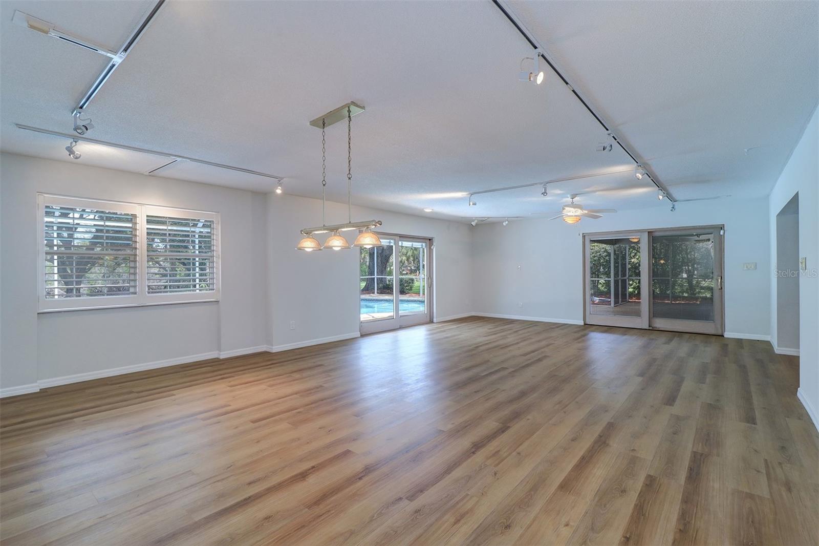 Listing photo id 22 for 1670 Fox Road